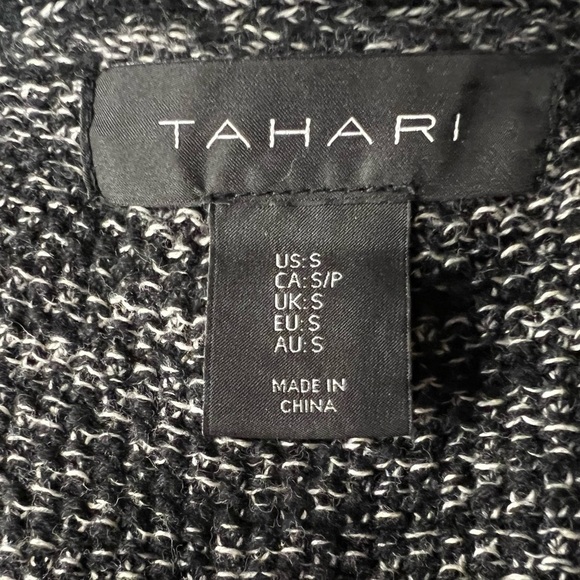 Tahari Cardigan Sweater Knit Top Fringe Trim Women’s Size Small - Picture 4 of 5